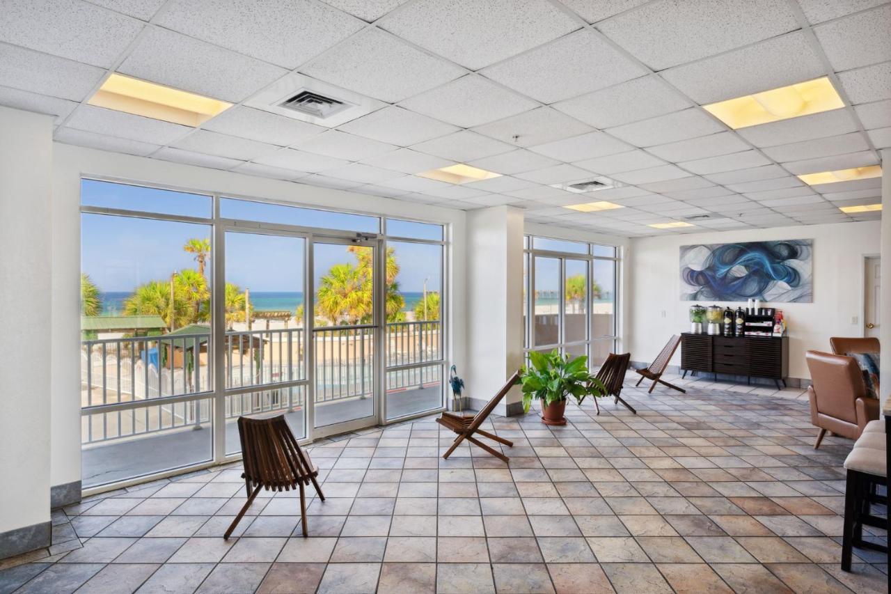 Holiday Terrace Beachfront Hotel, A By The Sea Resort Hotel