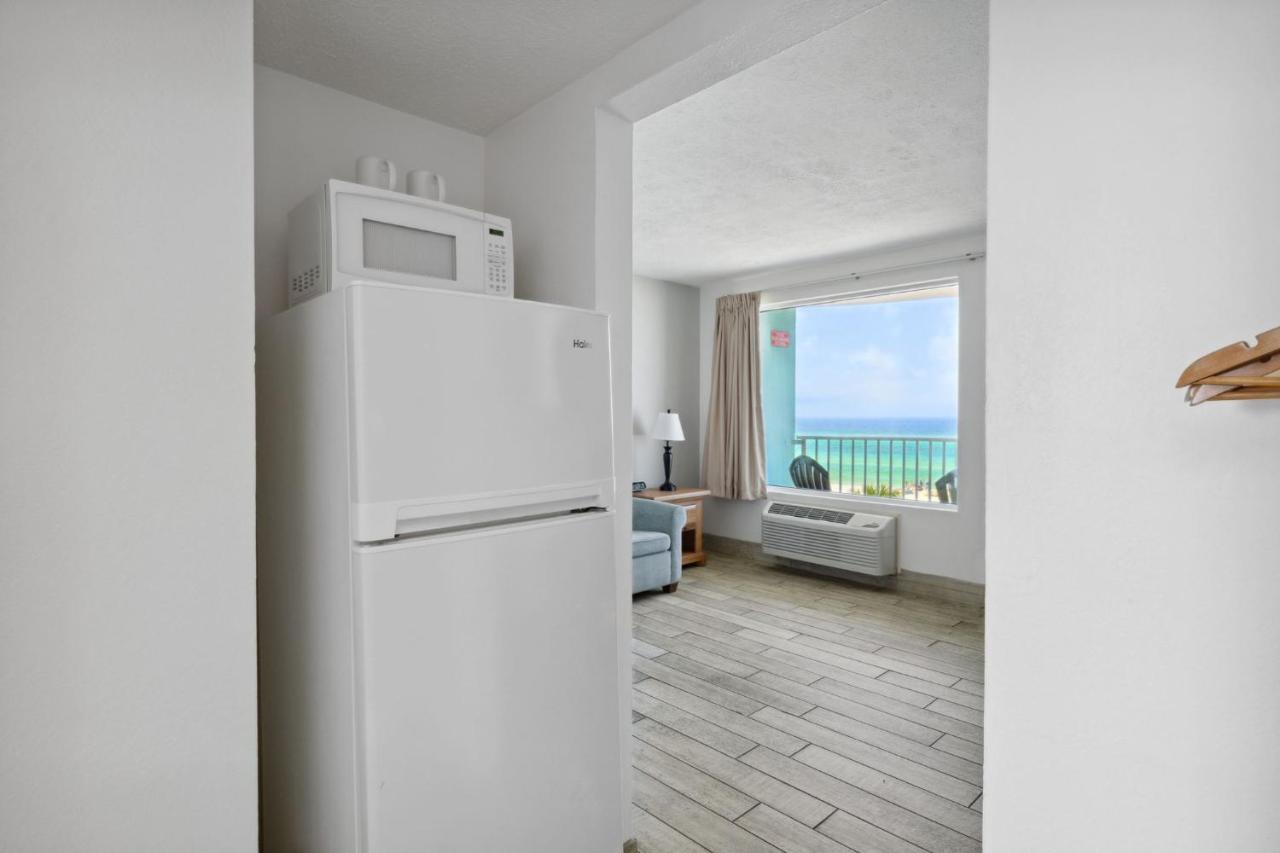 Holiday Terrace Beachfront Hotel, A By The Sea Resort Hotel 3*